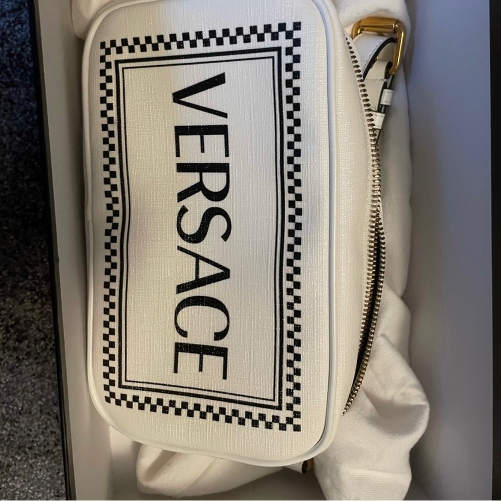 AUNTHENTIC Versace Belt bag (Fany pack)